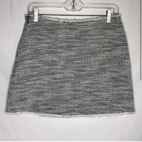 Topshop white & gray tweed faux wrap skirt, size 8 - Picture 2 of 4
